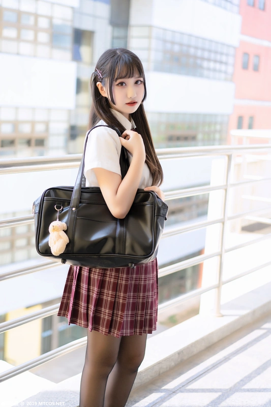 制服学妹 - 喵糖映画